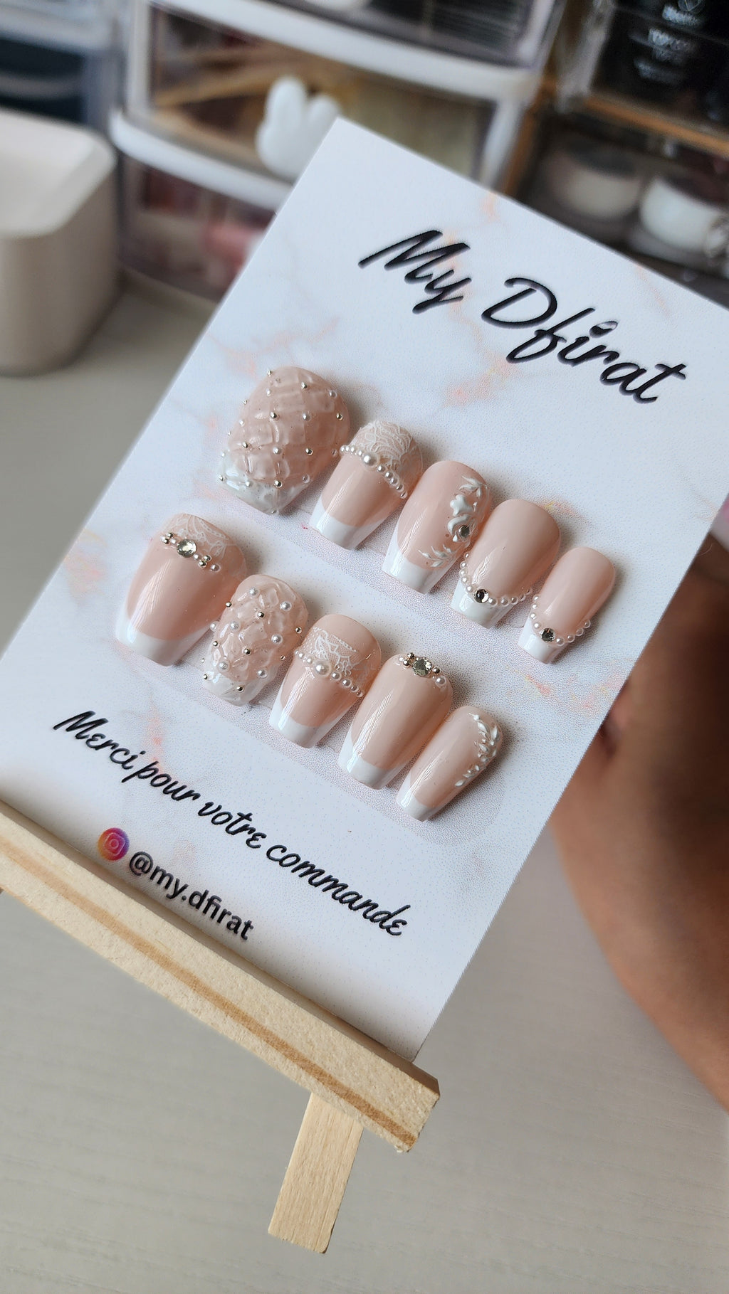 Bridal Lace Elegance – Press-On Nail Set