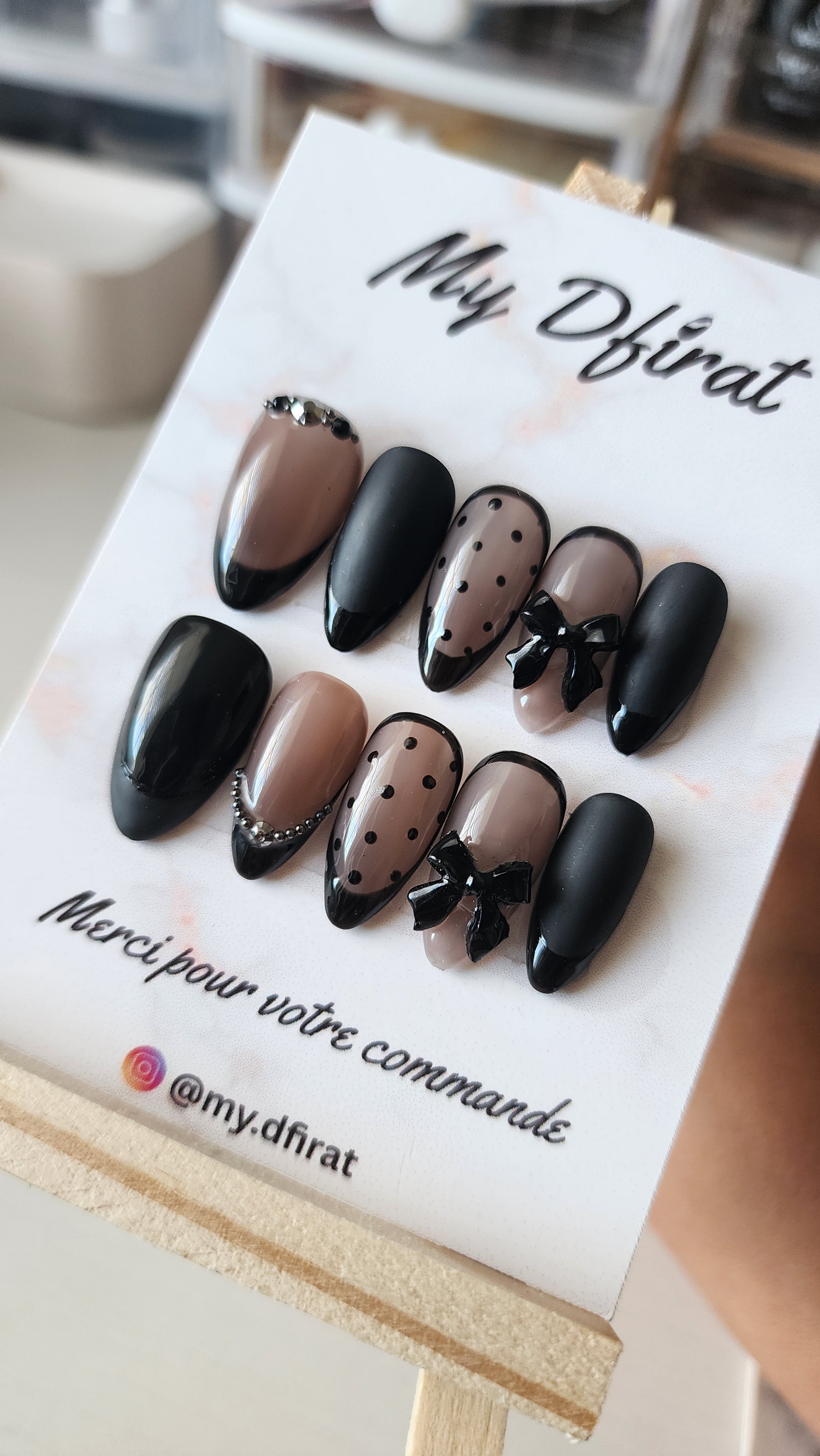 "Parisian Chic” — Black & Nude Bow Press-On Set