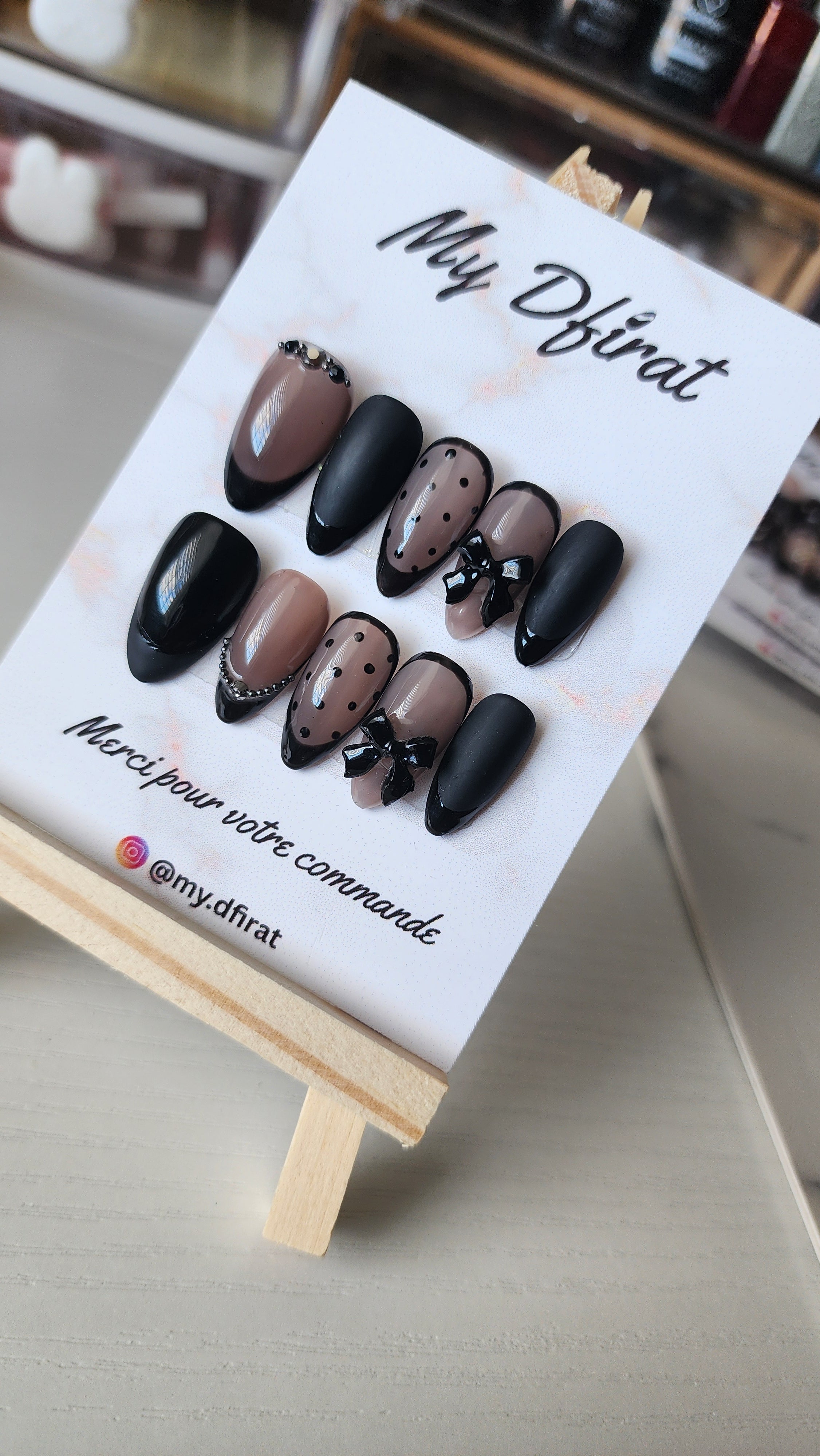 "Parisian Chic” — Black & Nude Bow Press-On Set