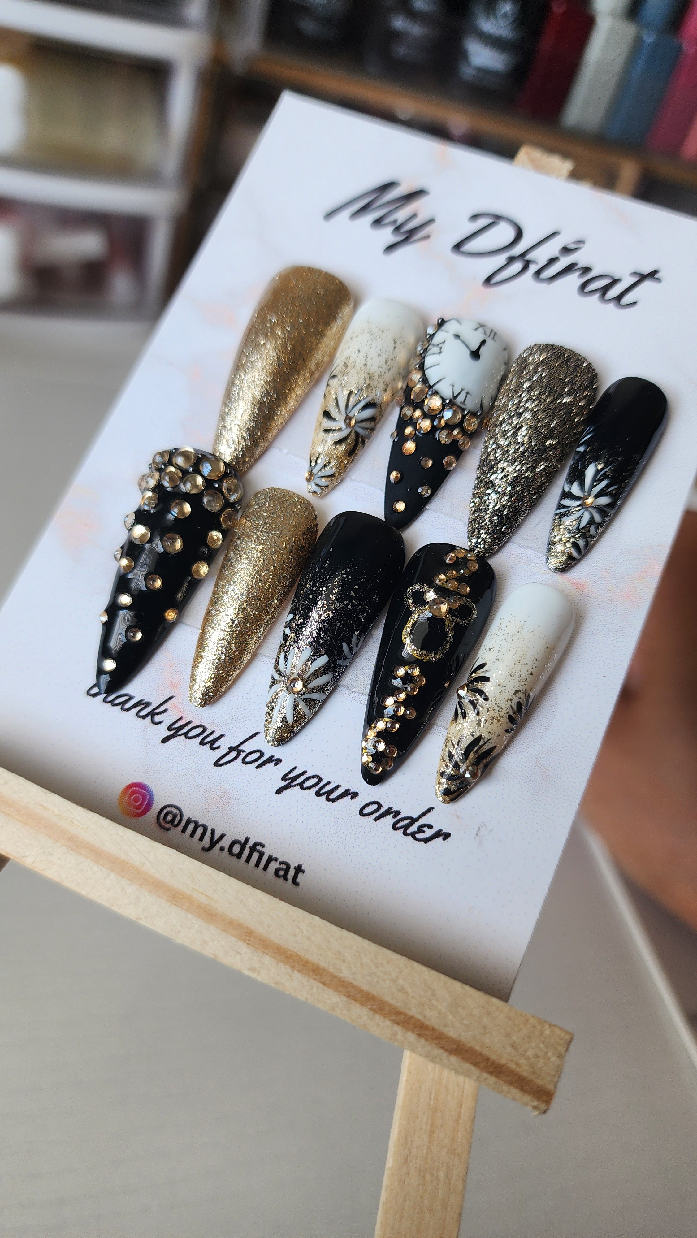 "Midnight countdown 2026" New year luxury press-on set